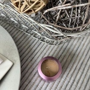 NEW Mally Ultimate Performance Inner Glow Blush 0.25 oz LIGHT Unboxed Compact